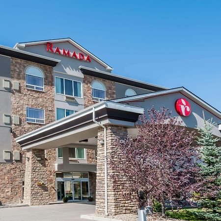 Ramada By Wyndham High River Hotell Eksteriør bilde